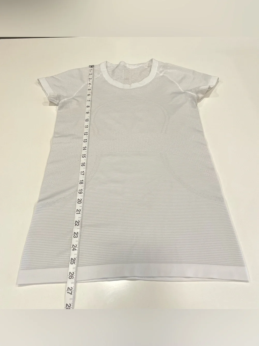 Lululemon Swiftly Tech Short Sleeve Crew - Heathered White